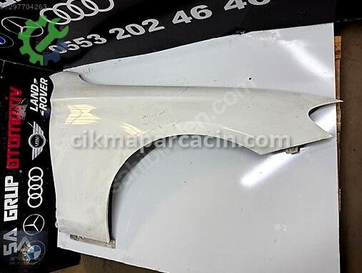 Mercedes-Benz C Sağ Ön Çamurluk çıkma parça