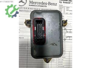 MERCEDES C180 FAR BEYNİ