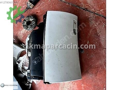 Mercedes-Benz C Torpido Kapağı çıkma parça