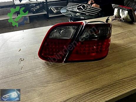 Mercedes-Benz CLK Sağ Arka Stop çıkma parça