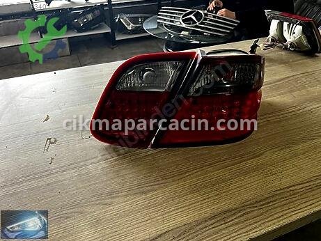 Mercedes-Benz CLK Sağ Arka Stop çıkma parça