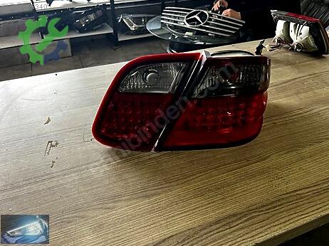 Mercedes-Benz CLK Sağ Arka Stop çıkma parça