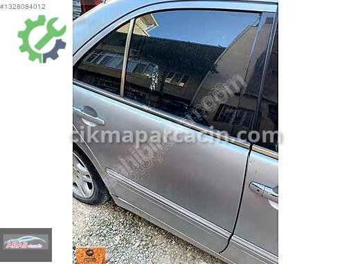 Mercedes-Benz E Sağ Arka Kapı çıkma parça