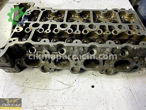 Mercedes-Benz C Silindir Kapak R2710161501 çıkma parça