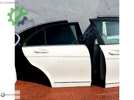Mercedes-Benz C Sağ Arka Kapı çıkma parça