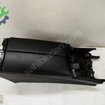 MERCEDES W205 SİYAH ORTA KONSOL