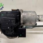 MERCEDES W206 ÖN SİLECEK MOTORU A206 820 28 01