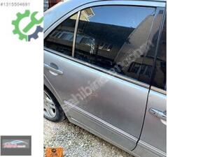 MERCEDES W210 E270 SAĞ ARKA KAPI ORJINAL ÇIKMA