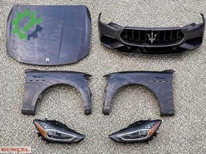 Çıkma Orijinal Sağ Çamurluk Maserati Ghibli