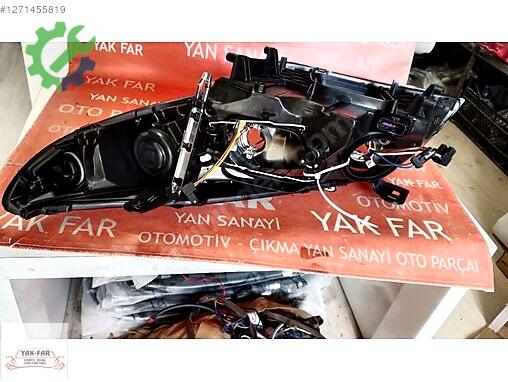 Renault Megane Sağ Ön Far çıkma parça