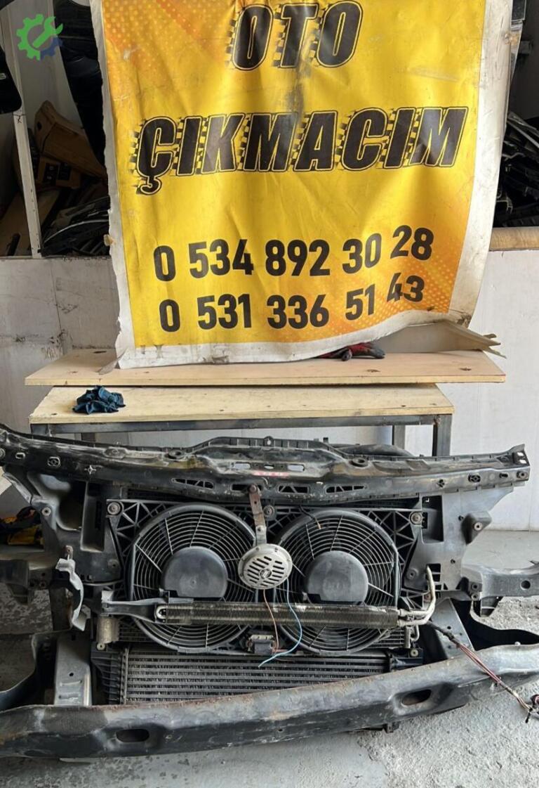 Mercedes-Benz Vito Tampon Demiri çıkma parça