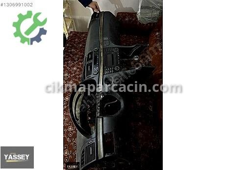 Mercedes-Benz Torpido çıkma parça