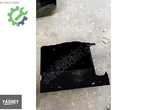 Mercedes-Benz 190 Arka Panel çıkma parça