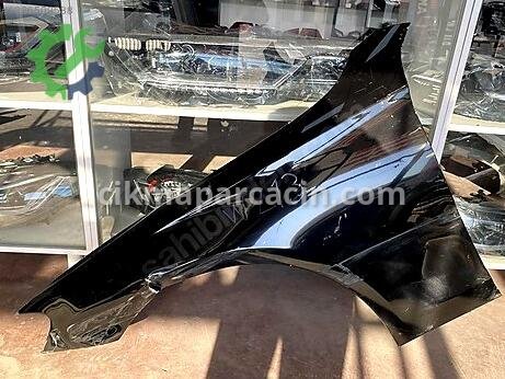 Mercedes-Benz E Sol Ön Çamurluk çıkma parça