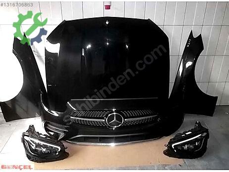 Mercedes-Benz E Sağ Çamurluk çıkma parça
