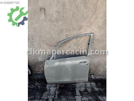 Mitsubishi Colt Sol Ön Kapı çıkma parça