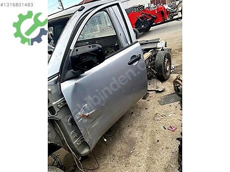 Mitsubishi L 200 Sol Ön Kapı çıkma parça