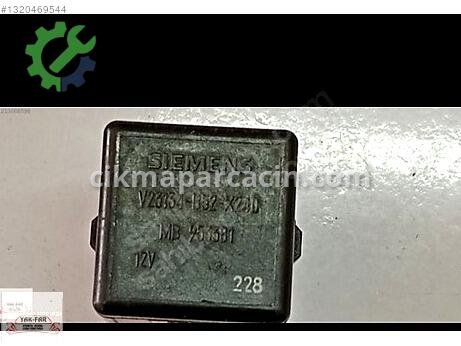 Mitsubishi Carisma Röle çıkma parça