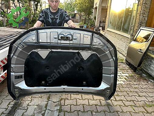 Nissan Navara Ön Kaput çıkma parça