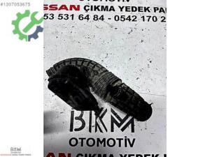 Nissan Navara Hava Filtresi Hortumu Çıkma