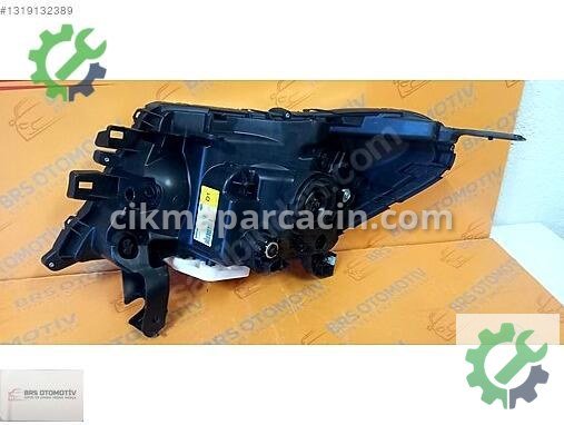 Nissan Sağ Ön Far çıkma parça