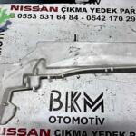 Nissan Navara Silecek Suyu Deposu Çıkma
