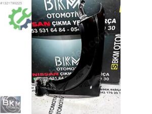 Nissan Navara Çamurluk (Ön) Çıkma