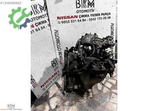 Çıkma Nissan Primera Komple Motor
