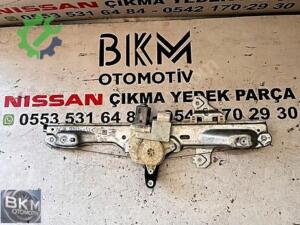 Nissan Qashqai Cam Krikosu Çıkma
