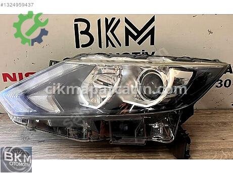 Nissan Qashqai Sağ Ön Far çıkma parça