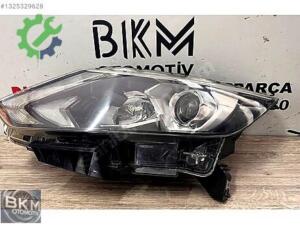 Nissan Qashqai 2014-2017 Çıkma Sol Ön Far