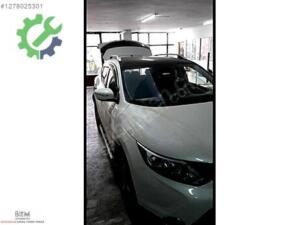 Nissan Qashqai Çıkma Çamurluk (Arka)