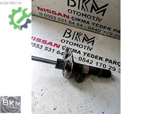 Nissan Qashqai Amortisör Çıkma (3. Adet)