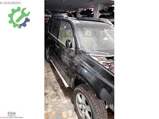 Nissan X-Trail Çamurluk (Arka) çıkma parça