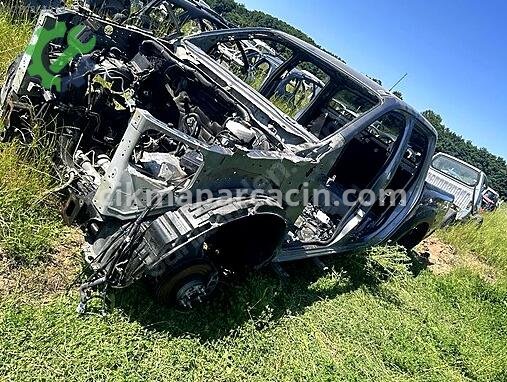 Nissan Navara Kupa çıkma parça