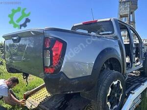 Nissan navara tavan arka kupa orijinal
