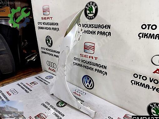 Skoda Octavia Sağ Ön Çamurluk çıkma parça
