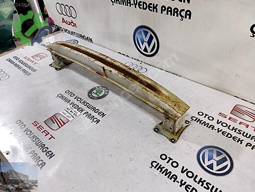 Skoda Octavia Arka Tampon Demiri 5E5807305C çıkma parça