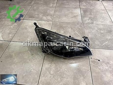 Opel Astra Sağ Ön Far çıkma parça