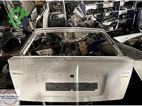Opel Astra Bagaj Kapağı çıkma parça