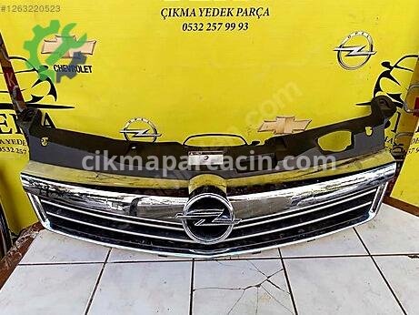 Opel Astra Ön Panjur çıkma parça