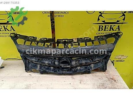 Opel Astra Ön Panjur çıkma parça