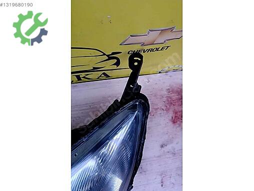 Opel Astra Sağ Ön Far çıkma parça