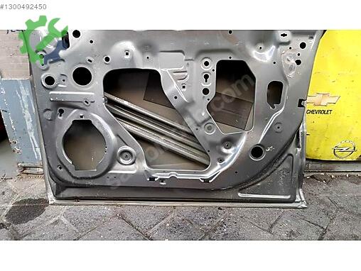 Opel Astra Sağ Ön Kapı çıkma parça