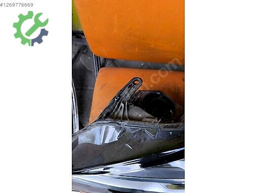 Opel Astra Sağ Ön Far çıkma parça