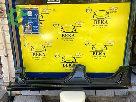 Opel Astra Sol Marşpiyel Sacı çıkma parça