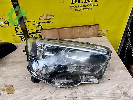 Opel Combo Sağ Ön Far çıkma parça