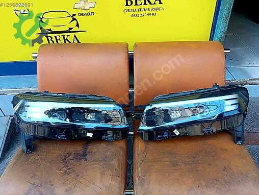 Opel Combo Sağ Ön Far çıkma parça
