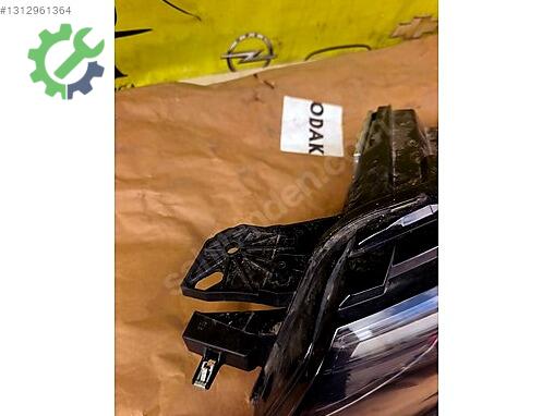 Opel Corsa Van Sol Ön Far çıkma parça
