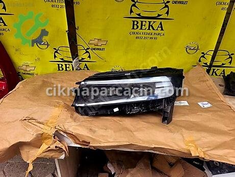 Opel Combo Sol Ön Far çıkma parça
